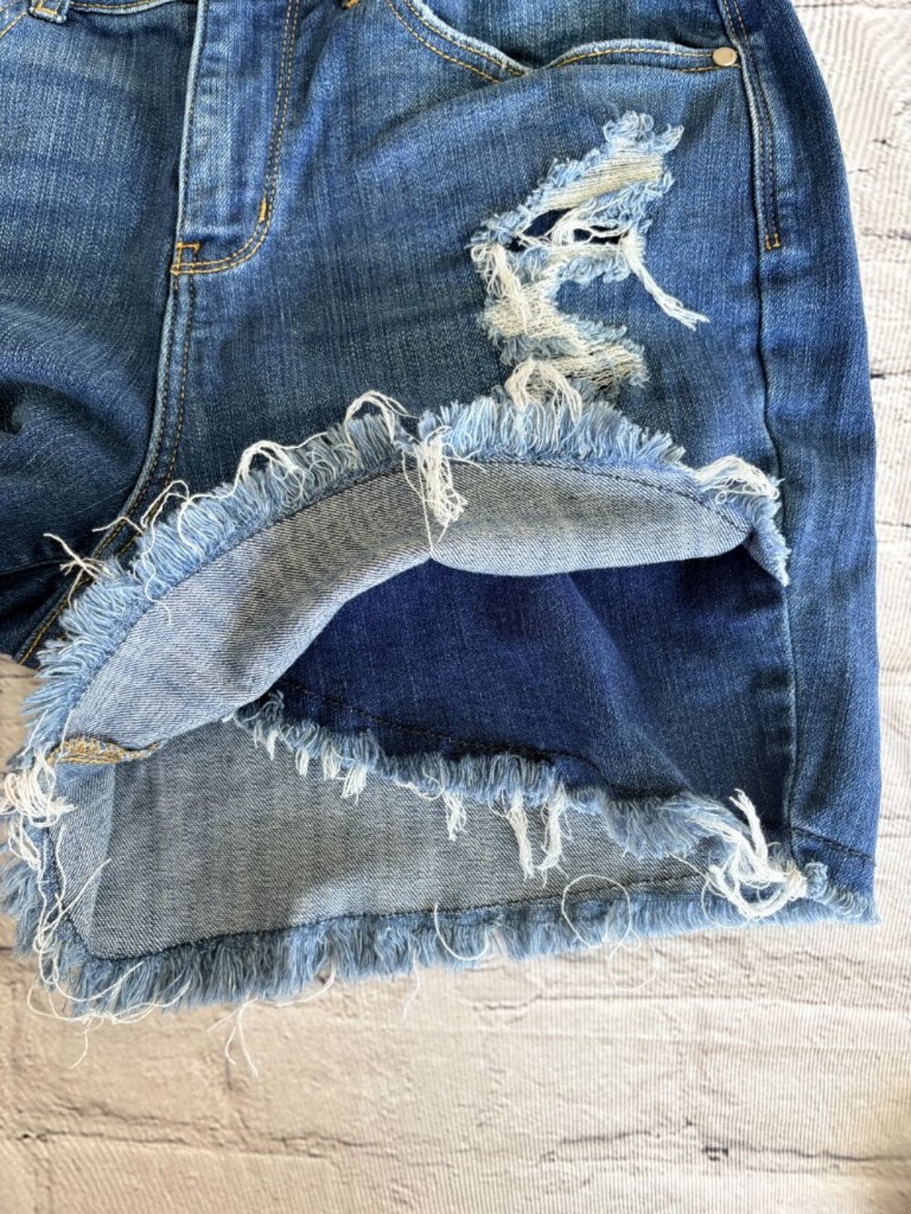 Judy Blue Mid-Rise Distressed Tulip Hem Cutoff Denim Shorts IXL - Picture 10 of 10